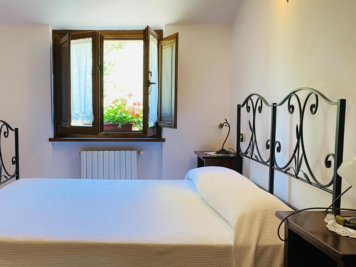 Locanda Cacio Re Vallo di Nera Esterno foto