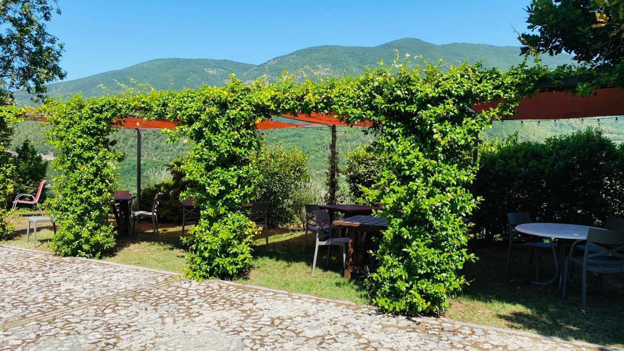 Locanda Cacio Re Vallo di Nera Esterno foto