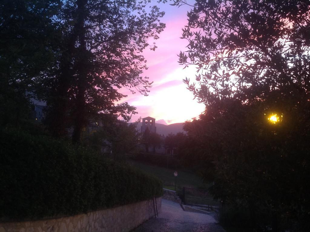 Locanda Cacio Re Vallo di Nera Esterno foto