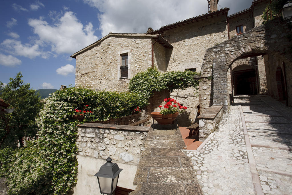 Locanda Cacio Re Vallo di Nera Esterno foto