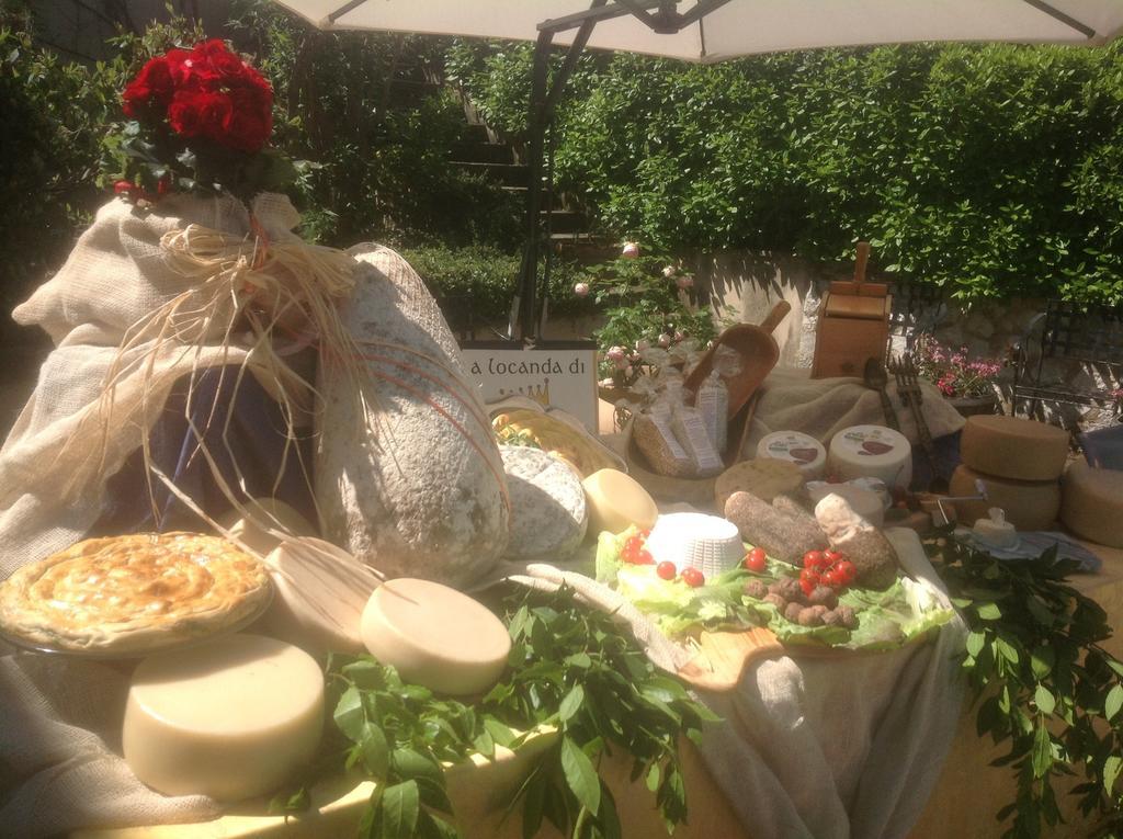 Locanda Cacio Re Vallo di Nera Esterno foto