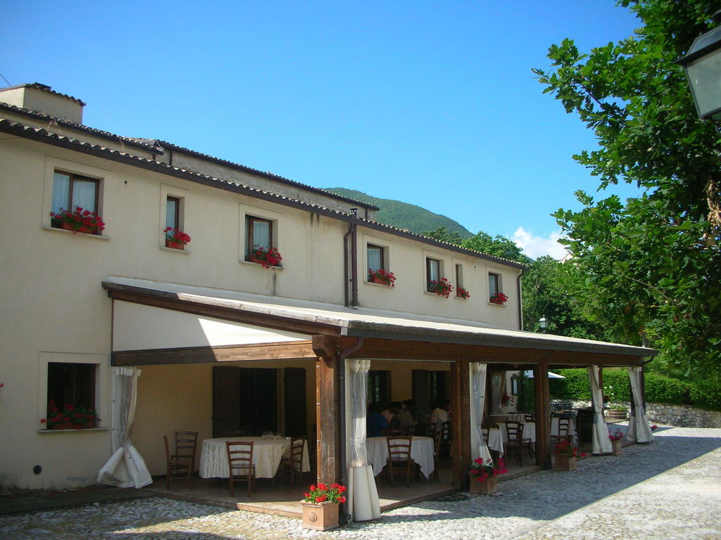 Locanda Cacio Re Vallo di Nera Esterno foto